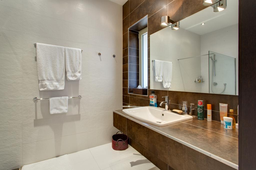Marvellous Apartment In Tigne Point スリーマ エクステリア 写真